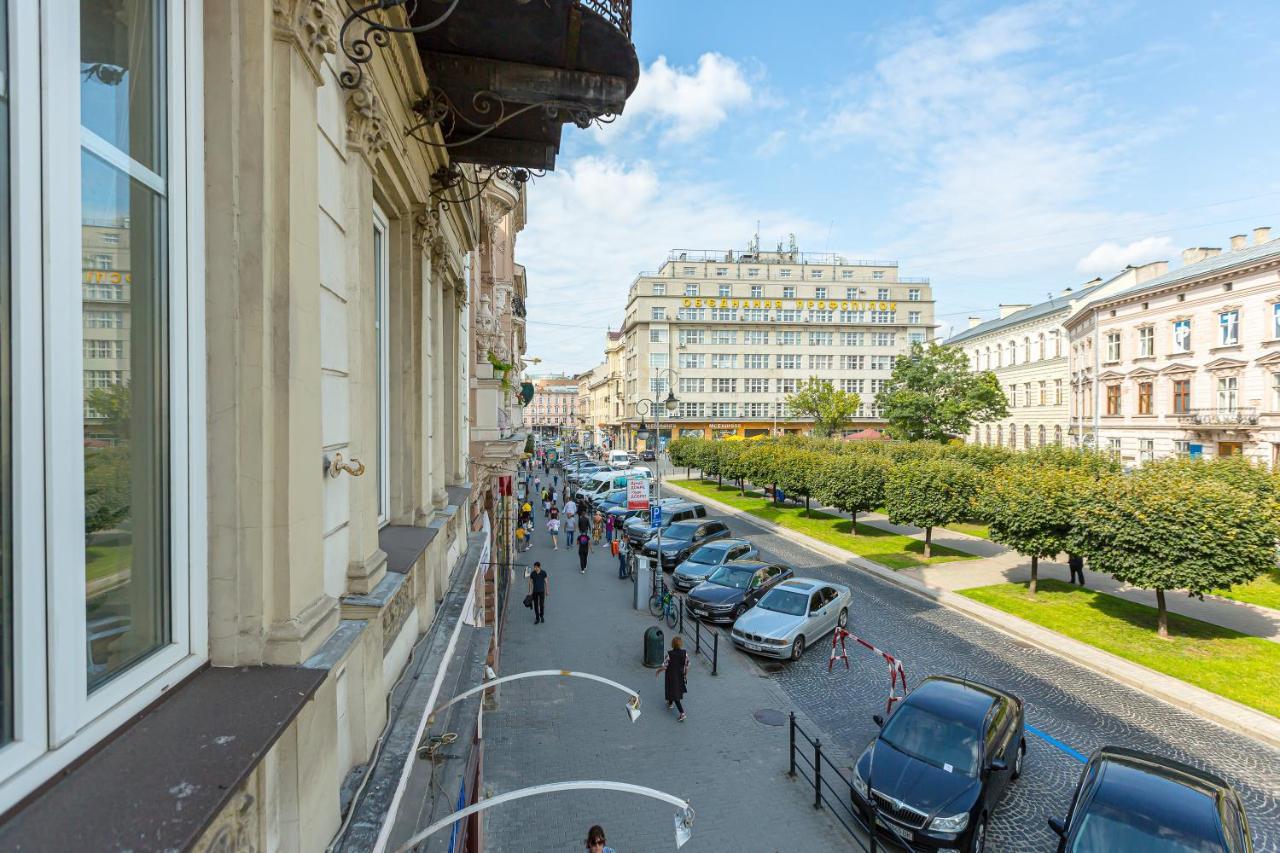 Апартаменти у Львові в центрі на вулиці Проспект Шевченка 12 з балконом Экстерьер фото